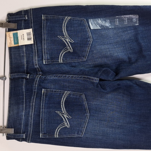 Wrangler Bootcut Faded Blue Jeans Size 5/6 x 30 - Picture 5 of 16